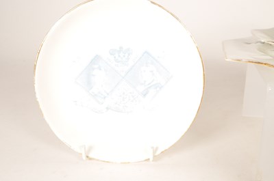Lot 52 - COLLECTION OF 19TH / EARLY 20TH CENTURY CHINA AND CERAMIC PIECES