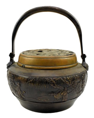 Lot 226 - LARGE QING DYNASTY BRONZE HAND WARMER 清 提梁铜手炉