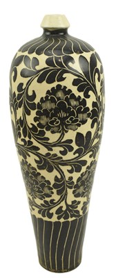 Lot 222 - NORTHERN SONG CIZHOU WARE 'PEONY' MEIPING VASE