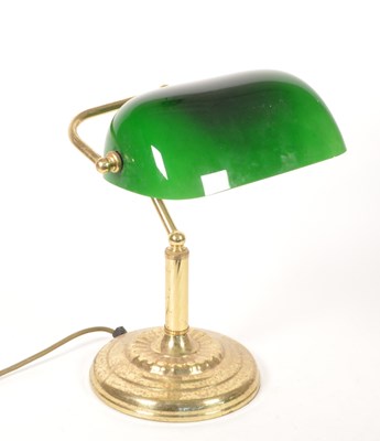 Lot 255 - VINTAGE 20TH CENTURY GILT METAL & GLASS BANKERS DESK LAMP