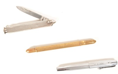 Lot 266 - TWO 20TH CENTURY PENS AND ONE SILVER HALLMARKED PEN KNIFE