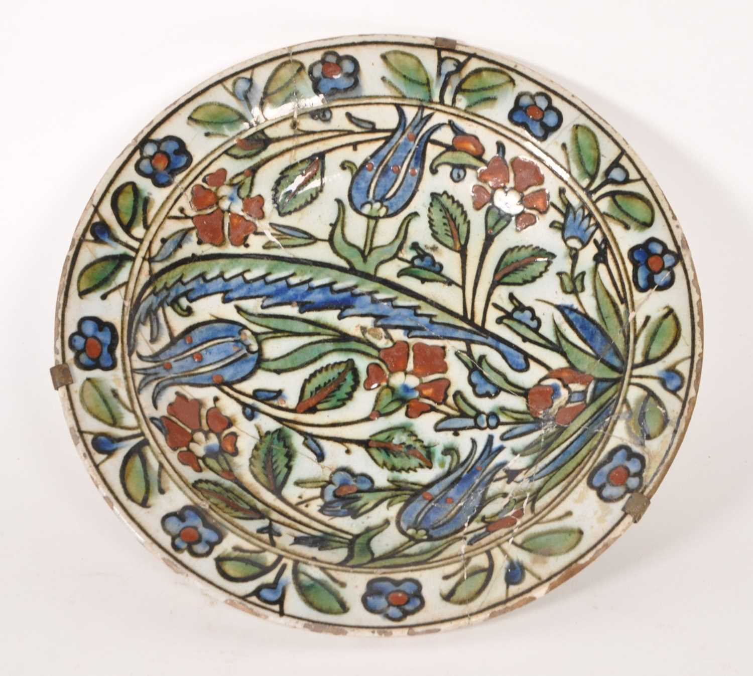 Lot 4 - 17TH CENTURY IZNIK POTTERY DISH / PLATE