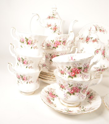 Lot 78 - ROYAL ALBERT - LAVENDER ROSE - LATE 20TH CENTURY CHINA TEA SERVICE