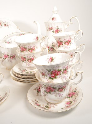 Lot 78 - ROYAL ALBERT - LAVENDER ROSE - LATE 20TH CENTURY CHINA TEA SERVICE