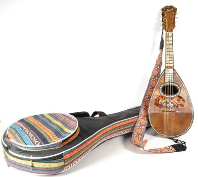 Lot 406 - 20TH CENTURY ITALIAN DOMENICO ZANONI MANDOLIN