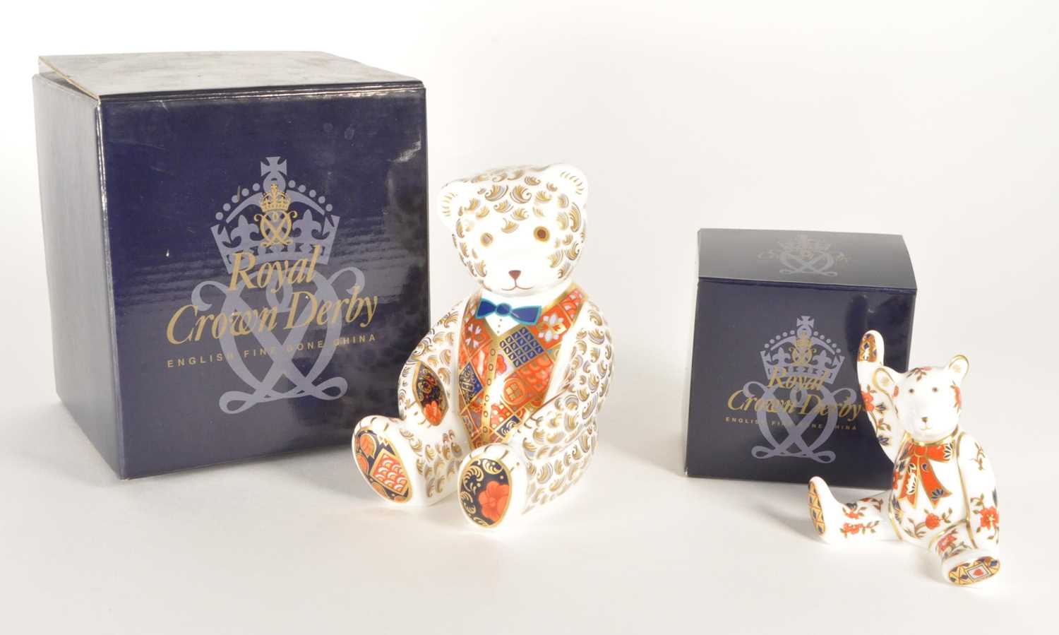 Lot 89 - ROYAL CROWN DERBY - LATE 20TH CENTURY BONE CHINA PAPERWEIGHTS