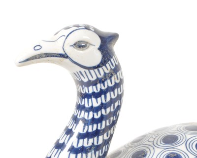 Lot 91 - VINTAGE 20TH CENTURY BLUE & WHITE PHEASANT BIRD