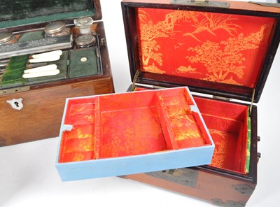 Lot 324 - THREE 19TH / EARLY 20TH CENTURY WOODEN LIDDED JEWELLERY BOXES
