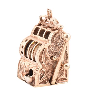 Lot 1 - NOVELTY HALLMARKED 9CT GOLD ONE-ARMED BANDIT GAME MACHINE CHARM