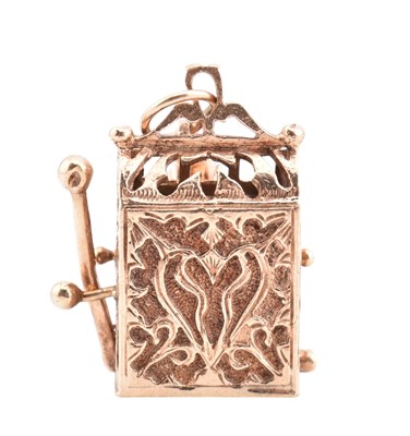 Lot 1 - NOVELTY HALLMARKED 9CT GOLD ONE-ARMED BANDIT GAME MACHINE CHARM