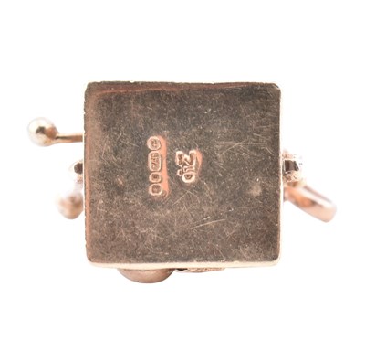 Lot 1 - NOVELTY HALLMARKED 9CT GOLD ONE-ARMED BANDIT GAME MACHINE CHARM