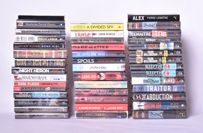 Lot 336 - CRIME & THRILLERS. COLLECTION OF MANY SIGNED FIRST & LIMITED EDITIONS