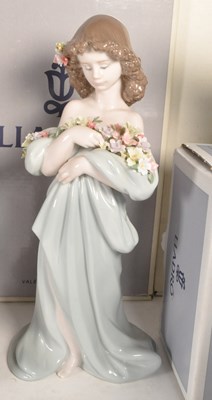 Lot 121 - LLADRO - NAO - COLLECTION OF LATE 20TH CENTURY PORCELAIN FIGURES