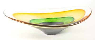Lot 131 - 21ST CENTURY TEIGN VALLEY SATURN ART GLASS CENTREPIECE BOWL