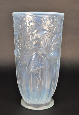Lot 145 - JOBLING - ART DECO 1930S OPALESCENT VASE