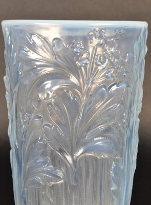 Lot 145 - JOBLING - ART DECO 1930S OPALESCENT VASE