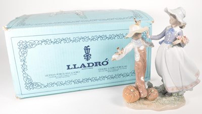 Lot 167 - LLADRO - LATE 20TH CENTURY PORCELAIN FIGURE 'SCARECROW AND THE LADY'