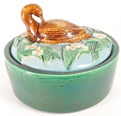 Lot 154 - EARLY 20TH CENTURY MAJOLICA GAME DISH TERRINE