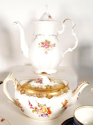 Lot 183 - COLLECTION OF VINTAGE BRITISH CERAMICS