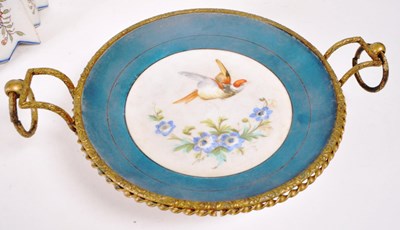 Lot 182 - COLLECTION OF 19TH AND 20TH CENTURY FRENCH CERAMICS AND PORCELAIN