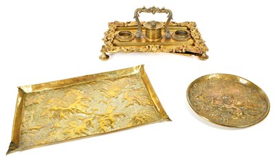 Lot 435 - 19TH CENTURY BRASS DOUBLE INKWELL WITH THREE BRASS TRAYS / PLAQUE