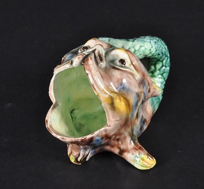 Lot 191 - MAJOLICA 19TH CENTURY FISH SPOON WARMER
