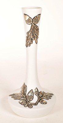 Lot 192 - LIMOGES FRENCH PORCELAIN - 20TH CENTURY STEM BUD VASE