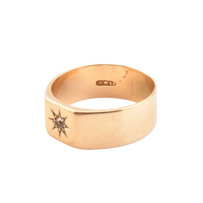 Lot 35 - 1920S HALLMARKED 18CT GOLD & DIAMOND BAND RING