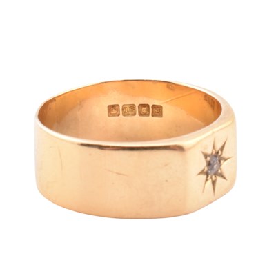 Lot 35 - 1920S HALLMARKED 18CT GOLD & DIAMOND BAND RING