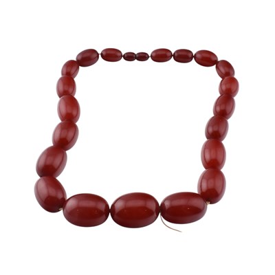 Lot 48 - CHERRY AMBER BAKELITE BEAD NECKLACE