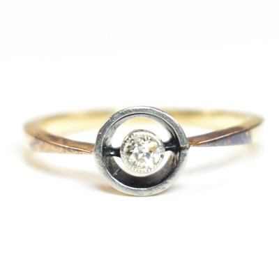 Lot 128 - 1920S/1930S 18CT GOLD & DIAMOND TARGET RING