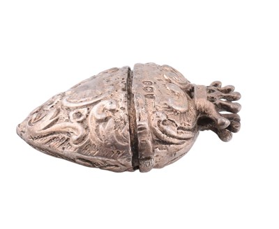 Lot 88 - 19TH CENTURY HEART VINAIGRETTE PENDANT