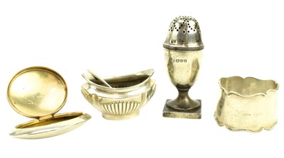 Lot 79 - COLLECTION OF EARLY 20TH CENTURY HALLMARKED SILVER ITEMS