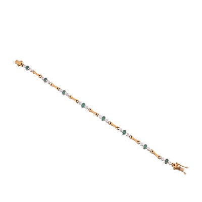 Lot 57 - GOLD EMERALD & DIAMOND FANCY LINK BRACELET