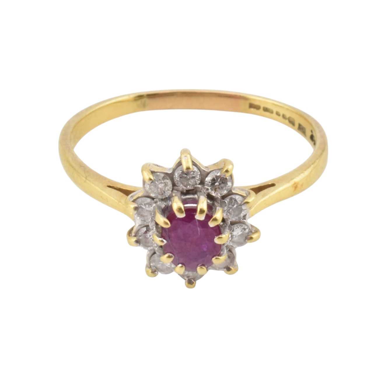 Lot 67 - 18CT GOLD RUBY & DIAMOND CLUSTER RING