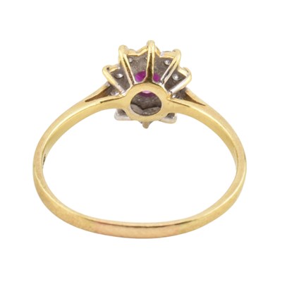 Lot 67 - 18CT GOLD RUBY & DIAMOND CLUSTER RING
