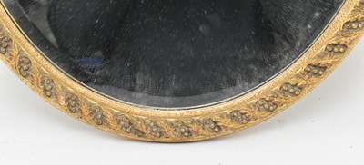 Lot 477 - FRENCH INSPIRED 20TH CENTURY GILTWOOD OVAL MIRROR
