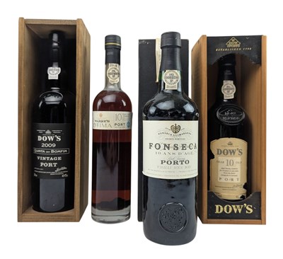 Lot 183 - FOUR VINTAGE & AGED BOTTLES OF PORT, TO INCLUDE DOW'S & FONSECA