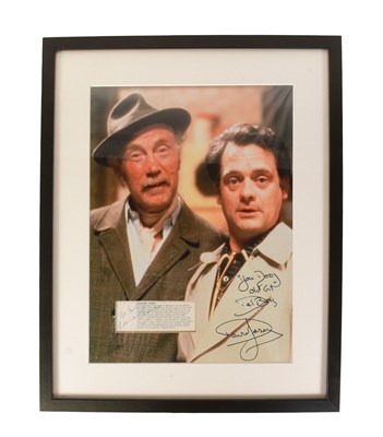 Lot 165 - ONLY FOOLS & HORSES - LENNARD PEARCE & DAVID JASON DUAL SIGNED PRESENTATION
