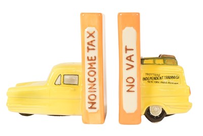 Lot 181 - ONLY FOOLS & HORSES - PAIR OF CERAMIC BOOK ENDS