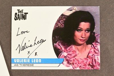 Lot 119 - VALERIE LEON'S COLLECTION - SIGNED TRADING CARDS