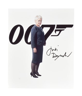 Lot 139 - JAMES BOND 007 - DAME JUDI DENCH - SIGNED 8X10" PHOTO - AFTAL