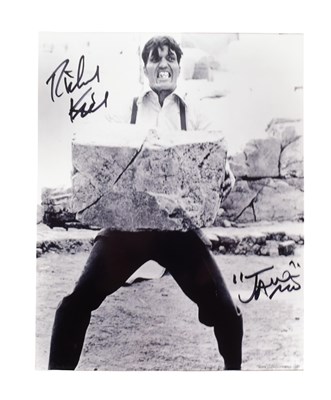 Lot 82 - JAMES BOND 007 - RICHARD KIEL (JAWS) - AUTOGRAPHED 8X10" PHOTO - AFTAL