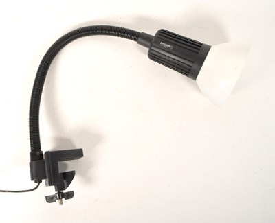 Lot 870 - PHILIPS - MID CENTURY RETRO ADJUSTABLE WORK BENCH LAMP