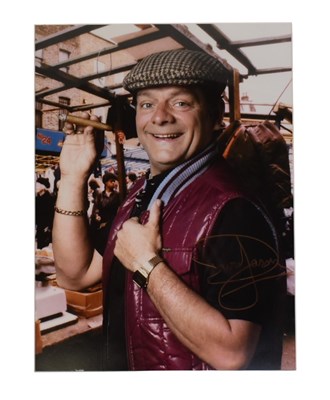 Lot 108 - ONLY FOOLS & HORSES - SIR DAVID JASON - SIGNED 16X12" PHOTOGRAPH