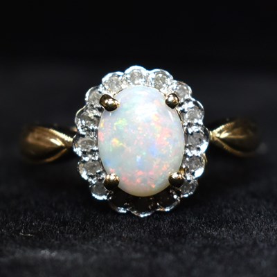 Lot 93 - HALLMARKED 9CT GOLD OPAL & DIAMOND CLUSTER RING