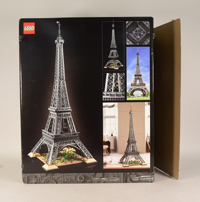 Lot 550 - LEGO - ICONS - 10307 - EIFFEL TOWER