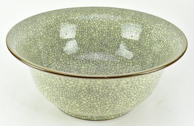 Lot 161 - LARGE GEYAO CELADON CRACKLE GLAZED BOWL 哥窑“官”字款大碗