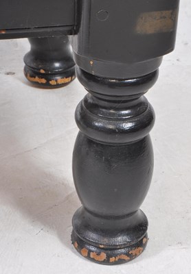 Lot 640 - VINTAGE 20TH CENTURY LOW OAK COFFEE TABLE