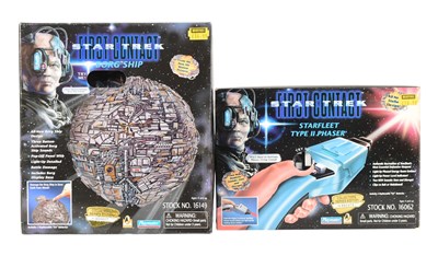 Lot 532 - STAR TREK - BORG SHIP & STAR FLEET TYPE II PHASER